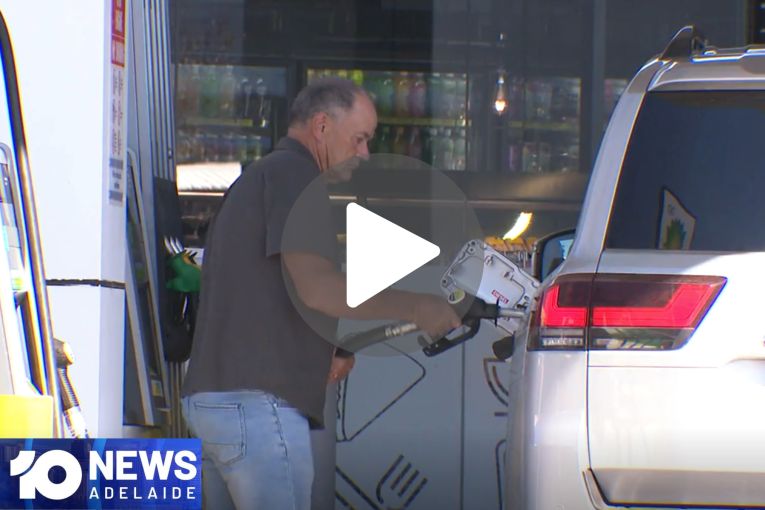 Thumbnail for VIDEO: Relief at petrol pump | Police hunt for car arsonist