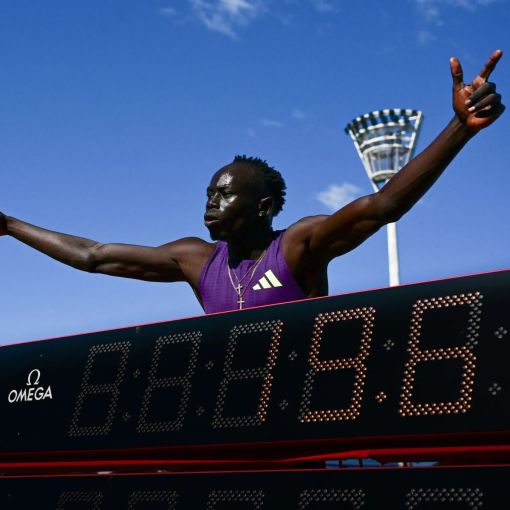 Thumbnail for Gout storms home in record-breaking race