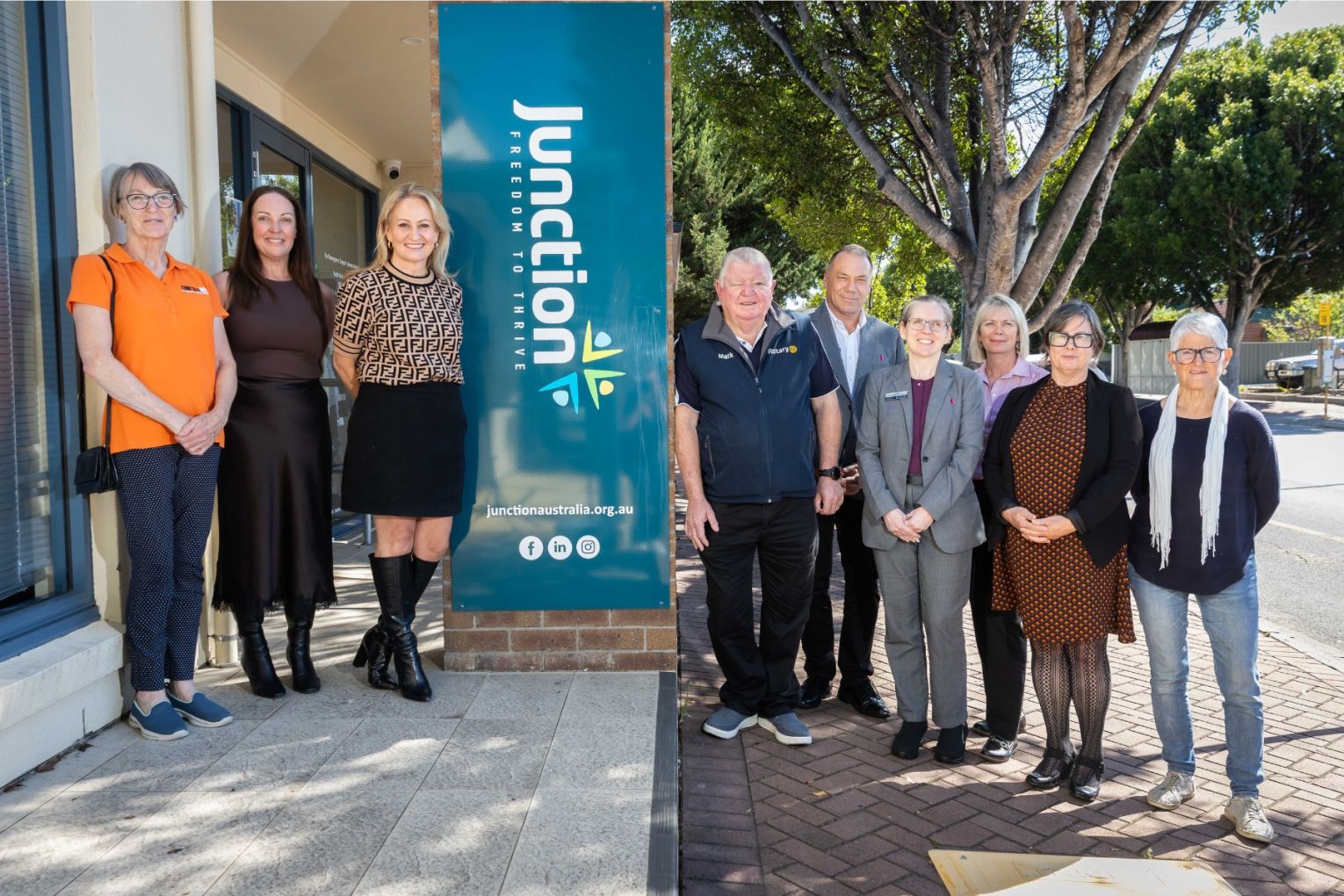 L-R: Lindsey Cowper, Tammy Elvin, Maria Palumbo, Mark Irwin, Rob Kidman, Natalie Stevenson, Leanne Keach, Kate Simpson, Carol Gaston. Photo: Supplied.