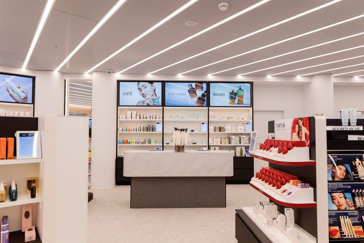 Adore Beauty at Warringah Mall | Credit: Elin Bandmann Photography