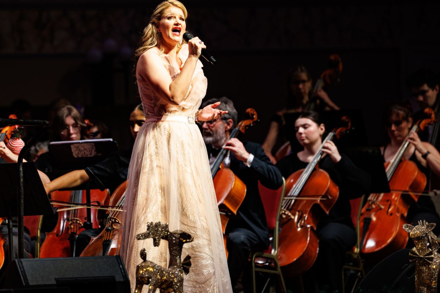 Much-loved soprano Mirusia will celebrate the legacy of Dame Joan Sutherland at this year's 4MBS Festival of Classics.