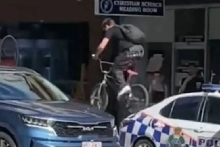 Thumbnail for Scientology ‘raid’ trend takes chaotic turn in Qld