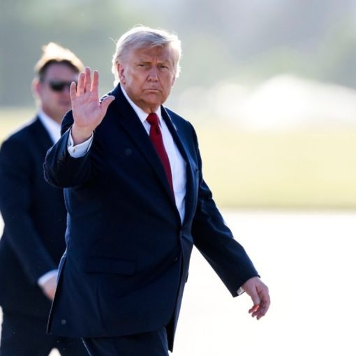 Thumbnail for Trump says Iran deal averts ‘economic catastrophe’