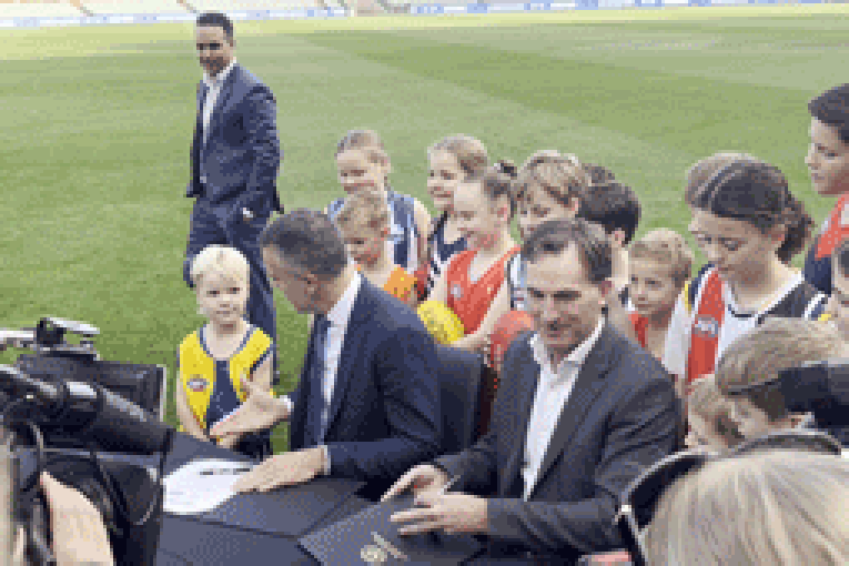 Thumbnail for ‘All footy clubs and all footy stars at one place at one time’: Gather Round fate revealed