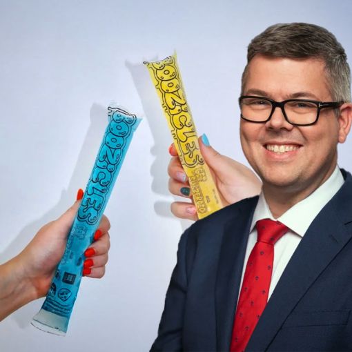 Thumbnail for Claims boozy ice block owner frozen out in state ban