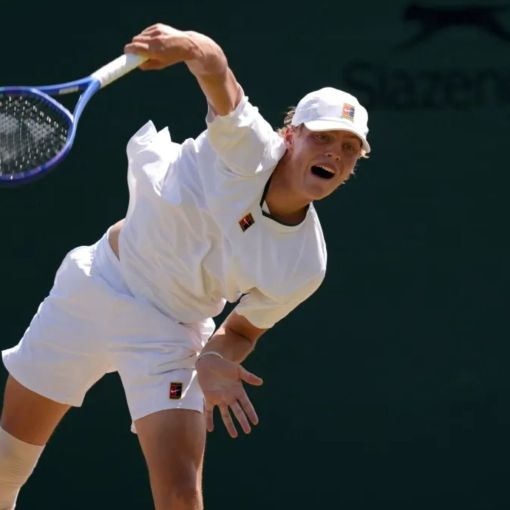 Thumbnail for Young Hewitt beats dad’s Wimbledon record