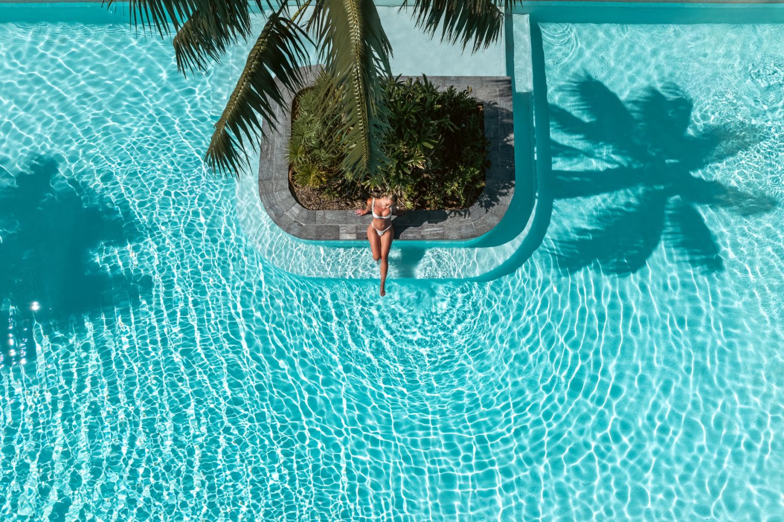 Isoletto Pool Club
