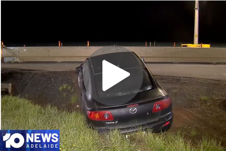 Thumbnail for VIDEO: Wanted driver caught | Driver flees Klemzig crash
