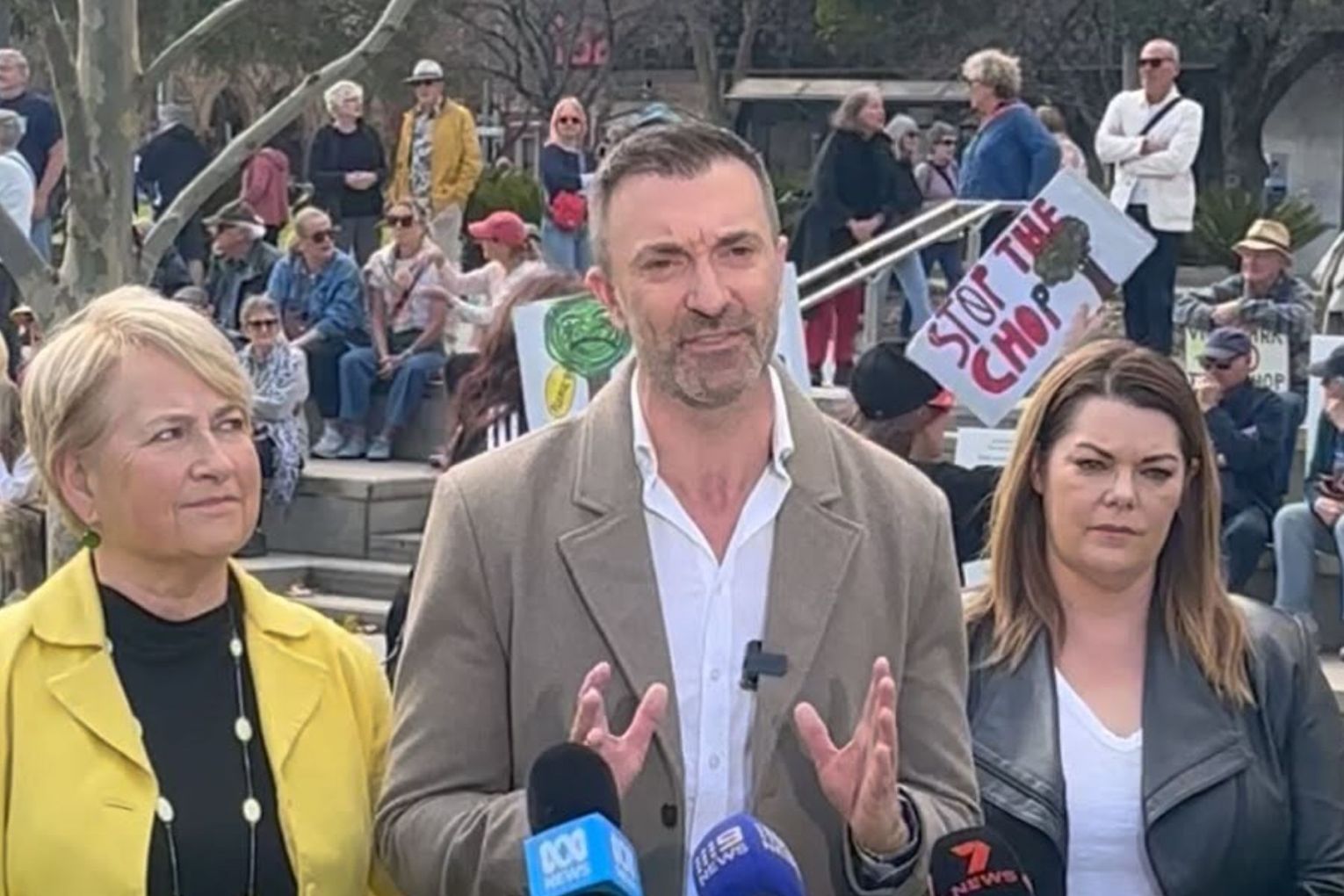 Robert Simms with Greens senators Barbara Pocock (L) and Sarah Hanson-Young (R) at a Stop the Chop rally. Picture: via Facebook