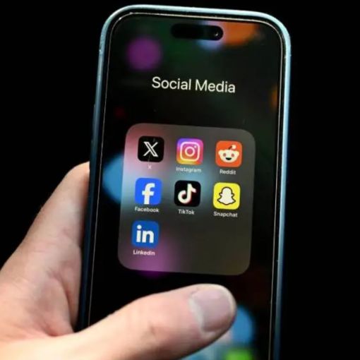 Thumbnail for Minister rejects censorship in algorithm opt-out