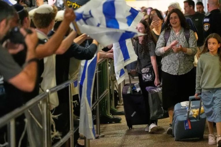 Thumbnail for Could the Flydubai attack keep Netanyahu in power?