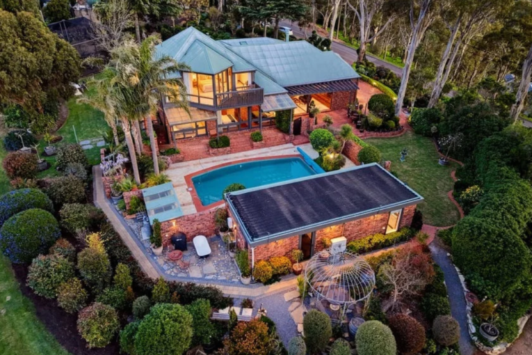 Thumbnail for 9 Teringie Drive, Teringie