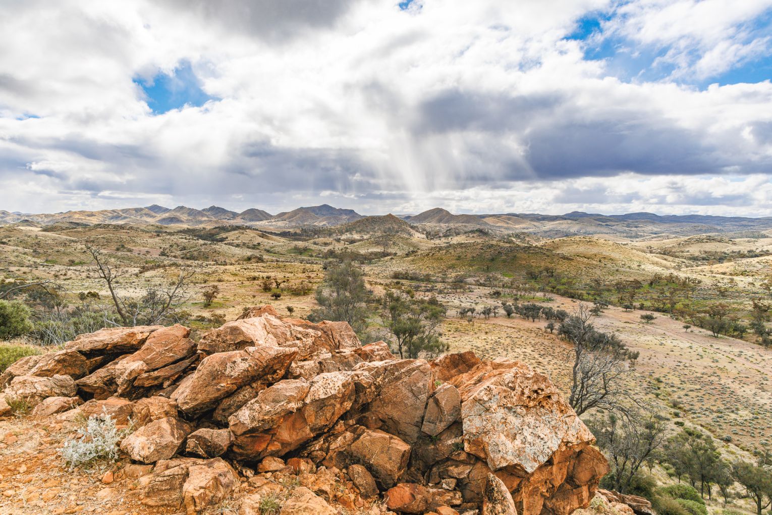 The view from Moonbeams lookout on Yankaninna Station.